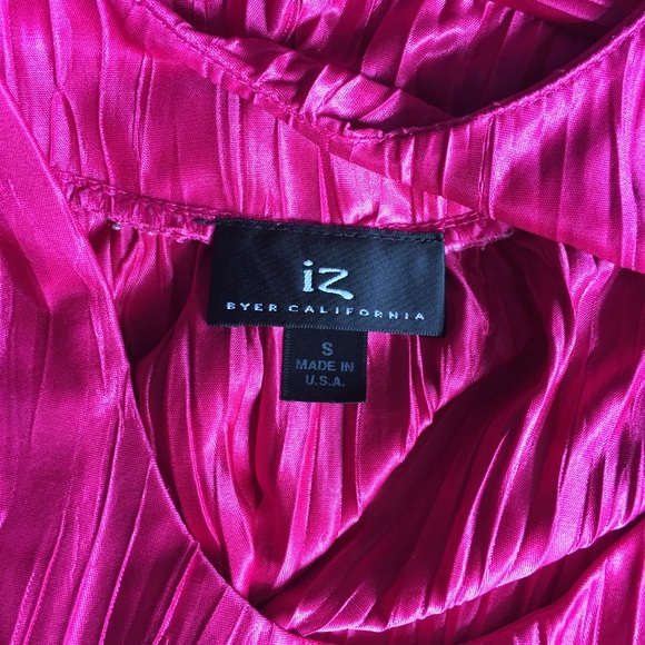 Hot pink tank - Picture 6 of 8